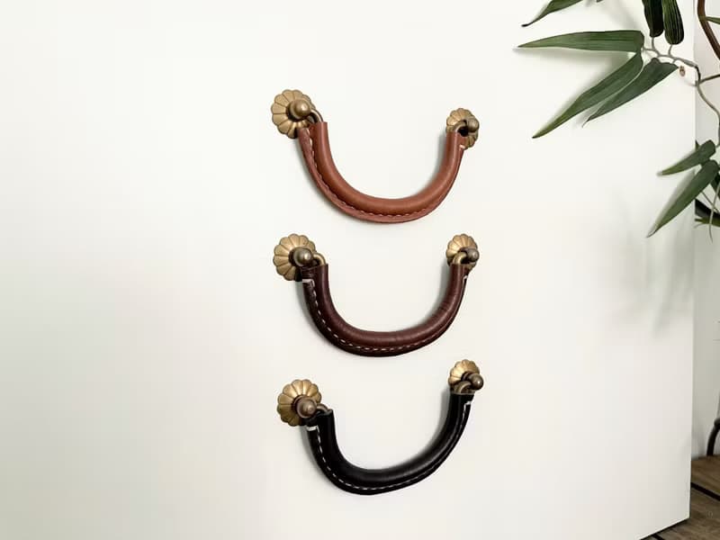 復古皮革拉把 // 復古風格 // 極簡 /// 古典櫥櫃手把 //皮革門把