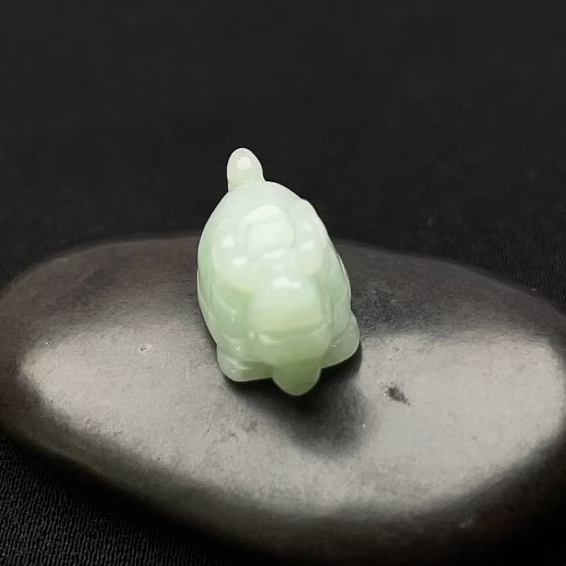 【吉祥‧長壽】冰綠翡翠龍龜小擺飾 | 天然緬甸玉翡翠A貨|送禮