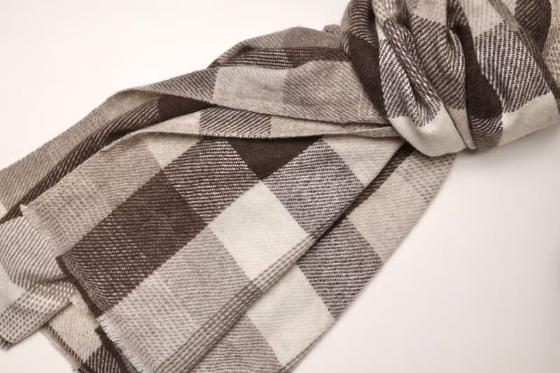 【預購】喀什米爾純氂牛絨手工柔軟厚織圍巾披肩日系格紋保暖蓬鬆