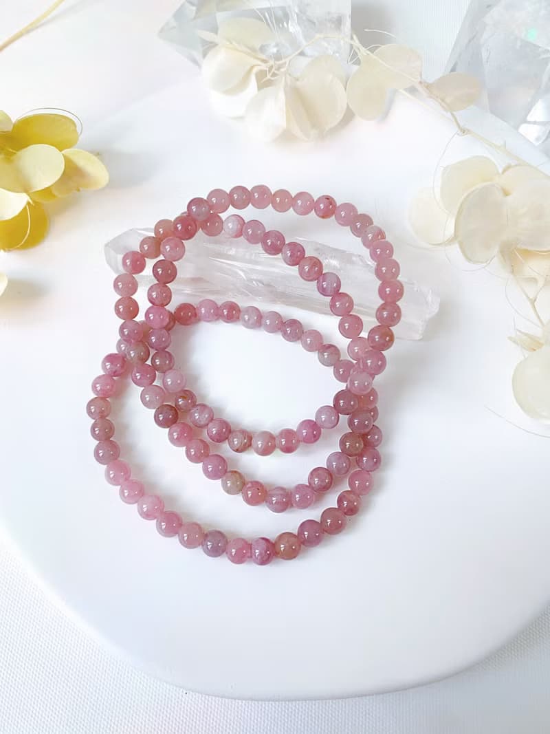 芋香紫馬粉手串||粉水晶/馬達加斯加粉水晶
