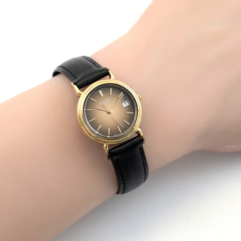 SEIKO 女性用腕時計 QUARTZ 1971製 date Round shape Brown Dial Ref.3422-0050 手錶