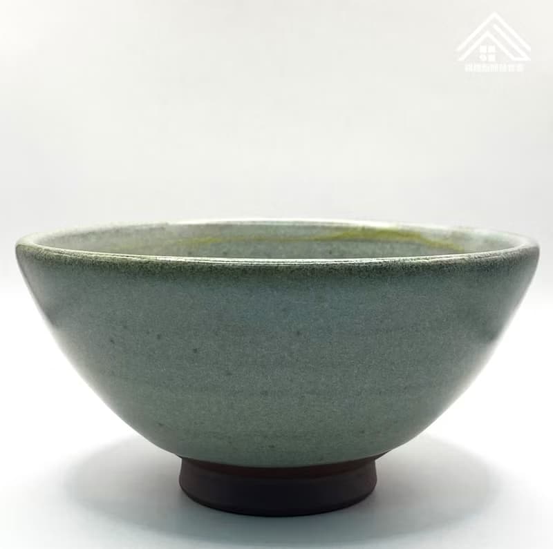 茶墨底青瓷釉碗