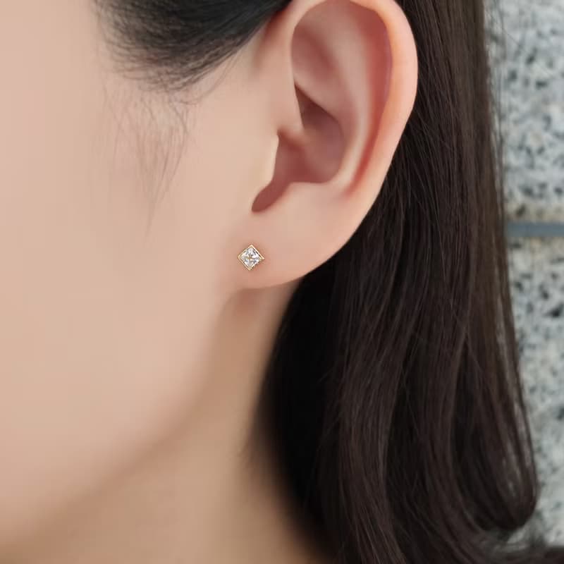【Second Earrings】 18K 黃金方晶鋯石方形切割耳環