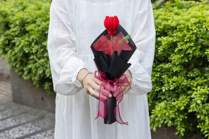 情人節首選 鬱金香 手工毛根花束  暗色系華麗款 可加購串串燈泡