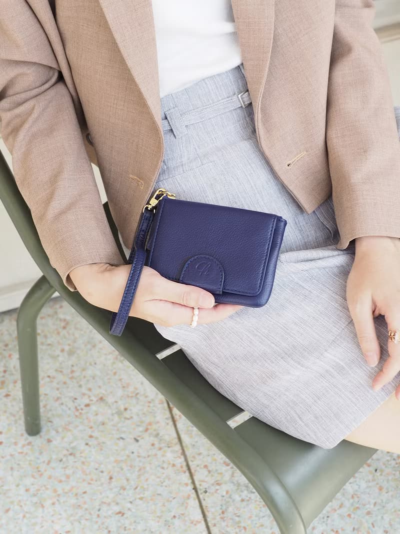 Mary (indigo) : Mini wallet, short wallet, cow leather, Blue , Zip pouch