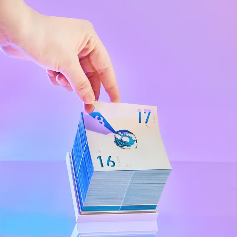 2025 3D 立體紙雕地球日曆【英文國際通用版】5色可選 - 順豐空運