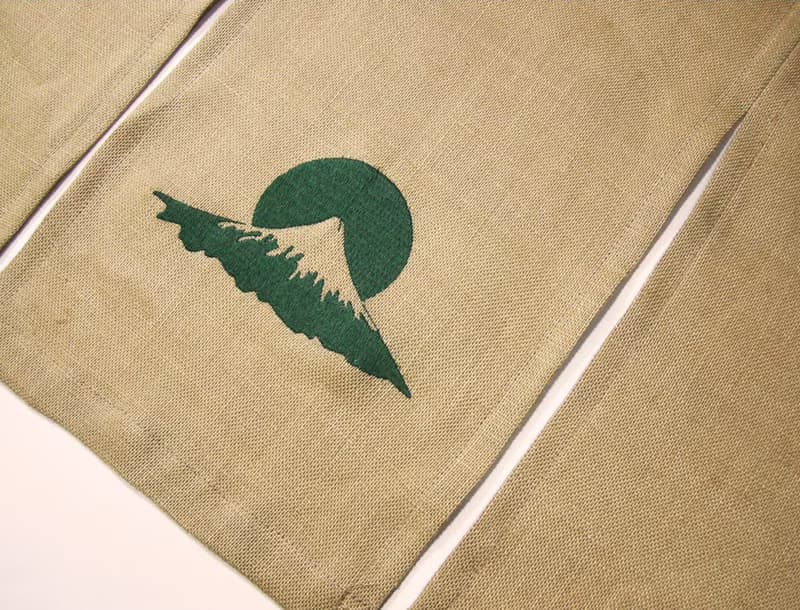 刺繡富士山日式門簾(包桿式)(米色 麻植) __家飾類 免運 文青
