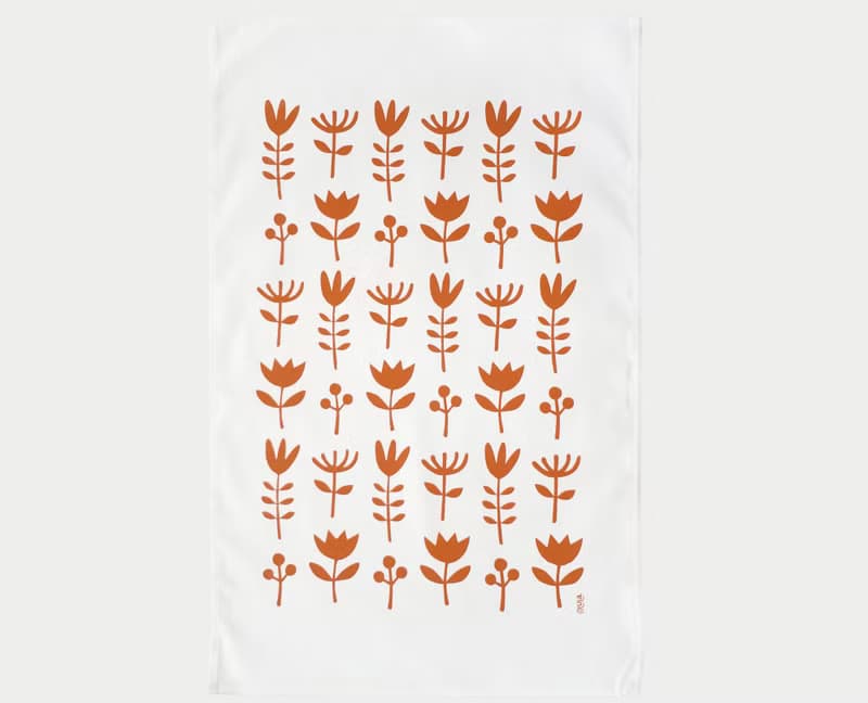 Tea towel Wild Flowers made of screenprinted cotton. Cheer up your home!
