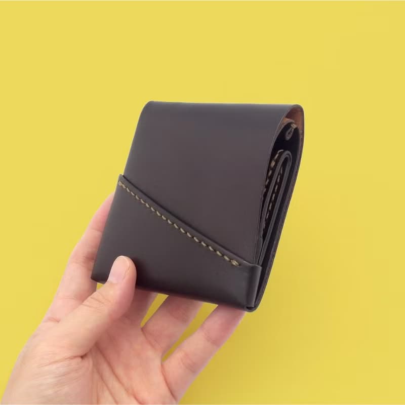 【ミニ財布】革 ログウッド染め 草木染め 右利き 手縫い 手染め 手作り【chotof/ちょとふ】