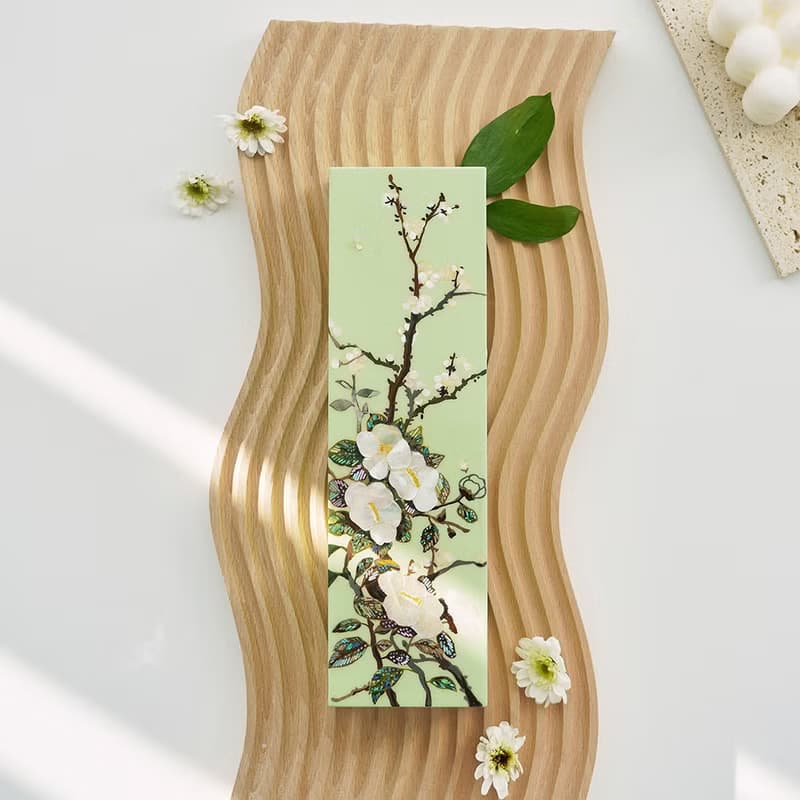 Camellia and Plum Blossom, Mother-of-pearl Craft Box, Mint