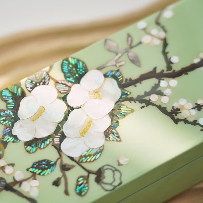 Camellia and Plum Blossom, Mother-of-pearl Craft Box, Mint