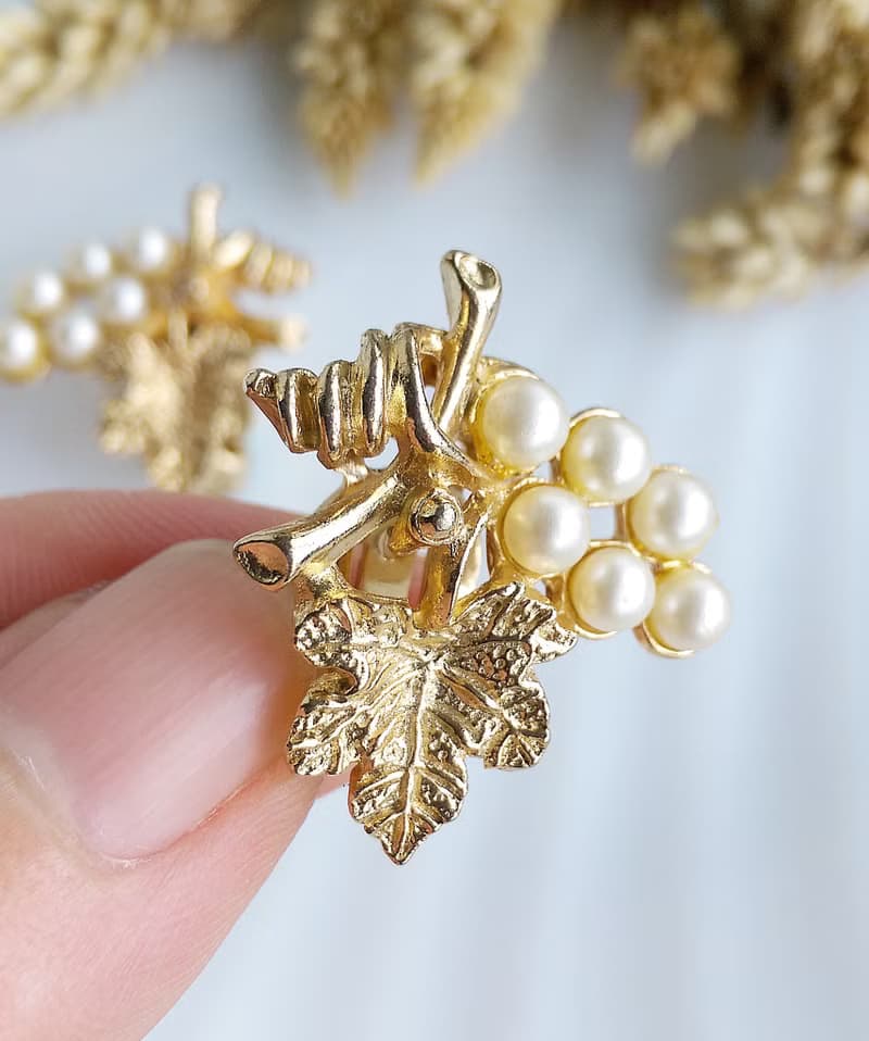 Vintage Jewelry 西洋古董飾品 氣質優雅 葡萄藤 仿珠 夾式耳環