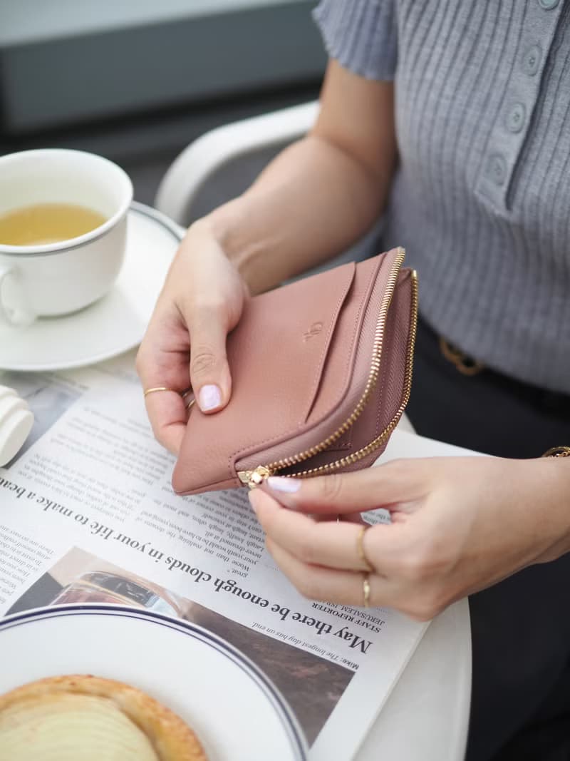 LoLa (Tea rose): Short zip wallet, Short wallet, cow leather, Nude pink