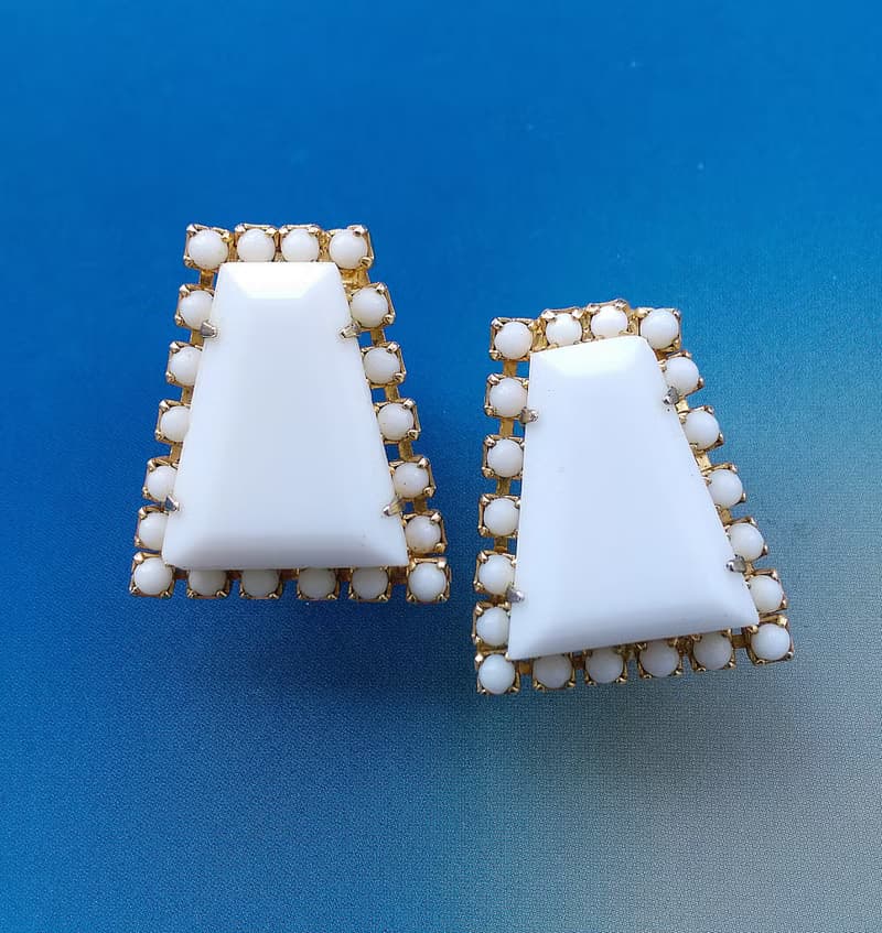 Vintage Jewelry 西洋古董飾品 摩登白 知性優雅 夾式耳環