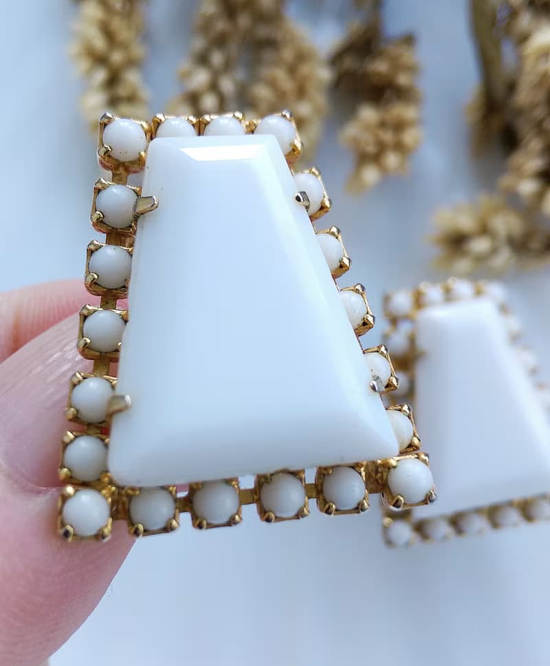Vintage Jewelry 西洋古董飾品 摩登白 知性優雅 夾式耳環
