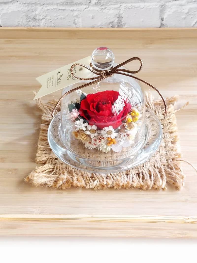永生玫瑰花 永生花玻璃盅 祝賀花禮 生日.聖誕節禮物.交換禮物