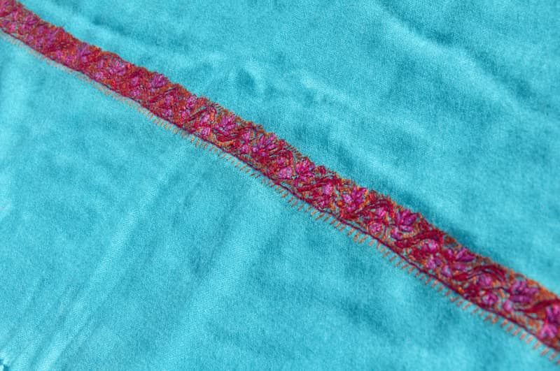 喀什米爾Cashmere 刺繡羊絨圍巾 純羊毛圍巾披巾 戒指絨披肩-花朵