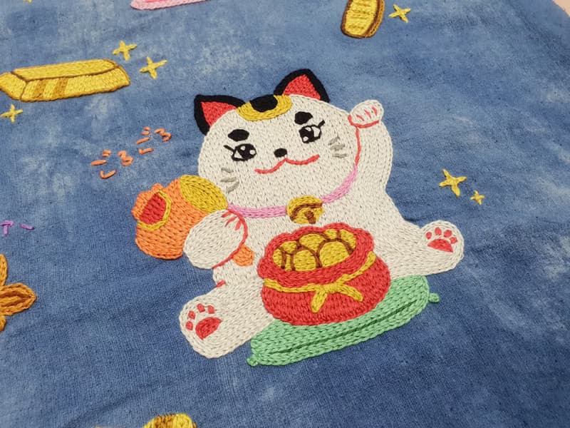 手工刺繡襯衫、棉織物、天然染料、貓、招財貓