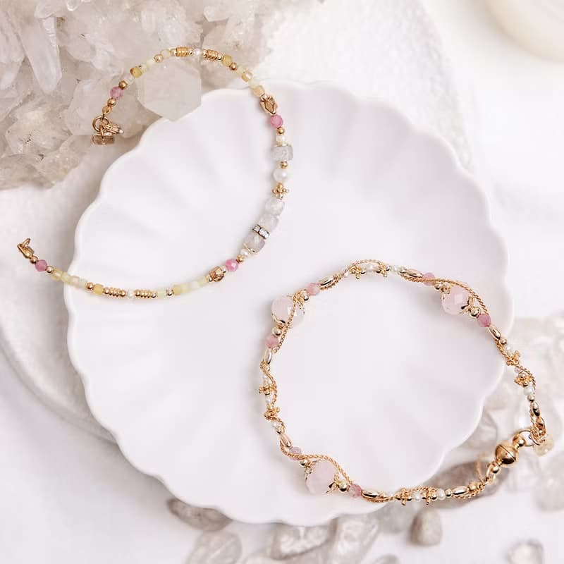 桃花 x 粉碧璽 粉晶 淡水珍珠 【聖誕玫瑰 • 追憶愛情】磁扣手鍊