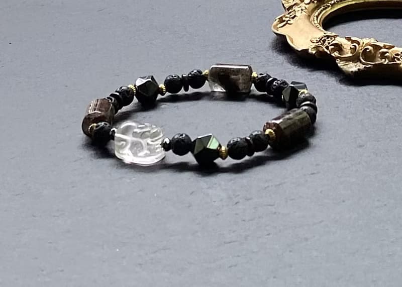 幽靈水晶  火山岩  黑膽石 椰殼 白水晶貔貅黃銅手鍊 財運 旺人緣
