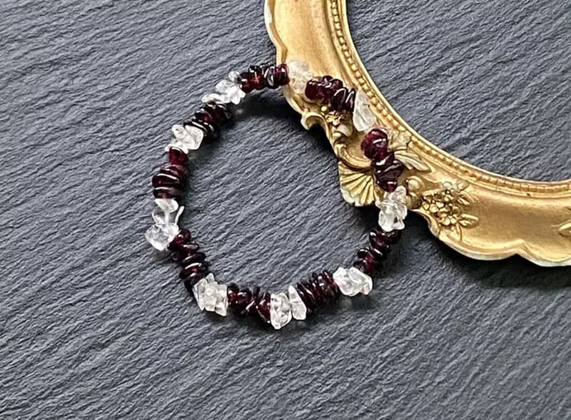 石榴石 白水晶  不定型簡約手鍊  淨化負能量  增進自信與魅力