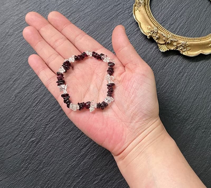 石榴石 白水晶  不定型簡約手鍊  淨化負能量  增進自信與魅力