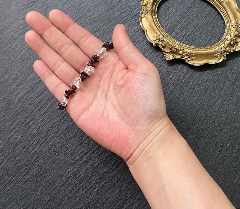 石榴石 白水晶  不定型簡約手鍊  淨化負能量  增進自信與魅力