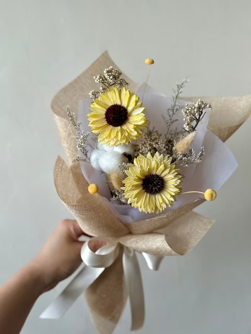 索拉太陽花束 永生非洲菊花束 畢業花束 乾燥花束