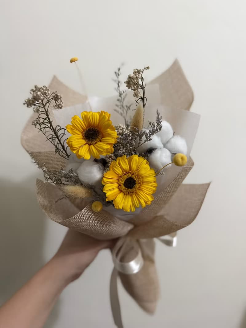 索拉太陽花束 永生非洲菊花束 畢業花束 乾燥花束