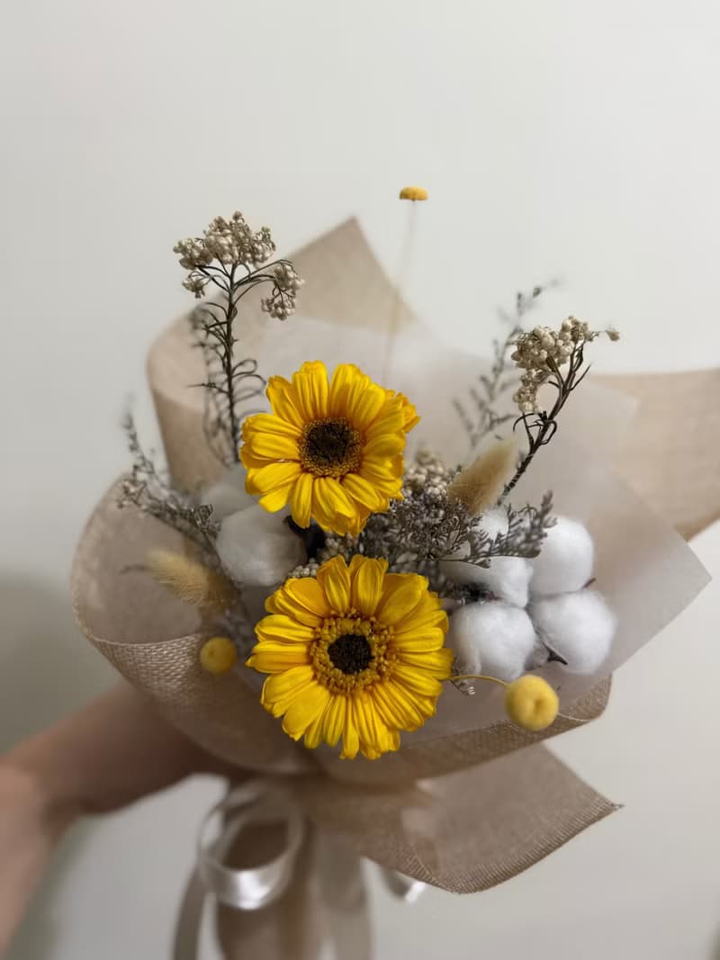 索拉太陽花束 永生非洲菊花束 畢業花束 乾燥花束