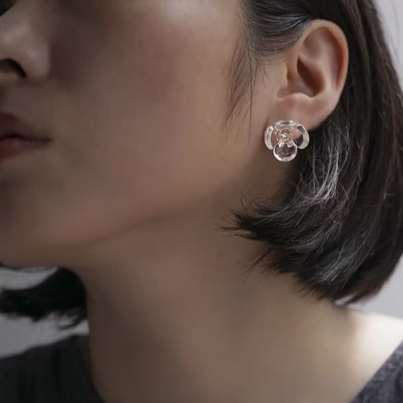 Hario 手工玻璃耳環 - 山茶花耳環 (HAP-TB-001)