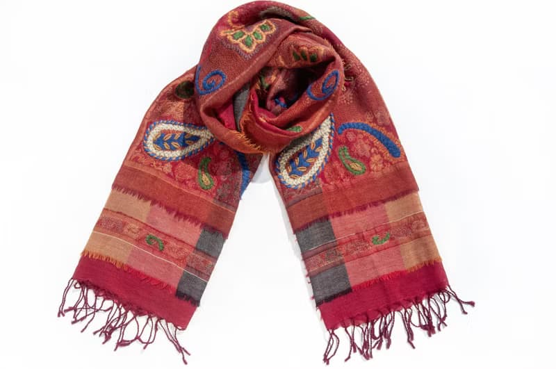 喀什米爾Cashmere/水煮羊毛披肩/針織圍巾/刺繡圍巾/羊絨披巾-花
