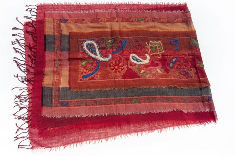 喀什米爾Cashmere/水煮羊毛披肩/針織圍巾/刺繡圍巾/羊絨披巾-花