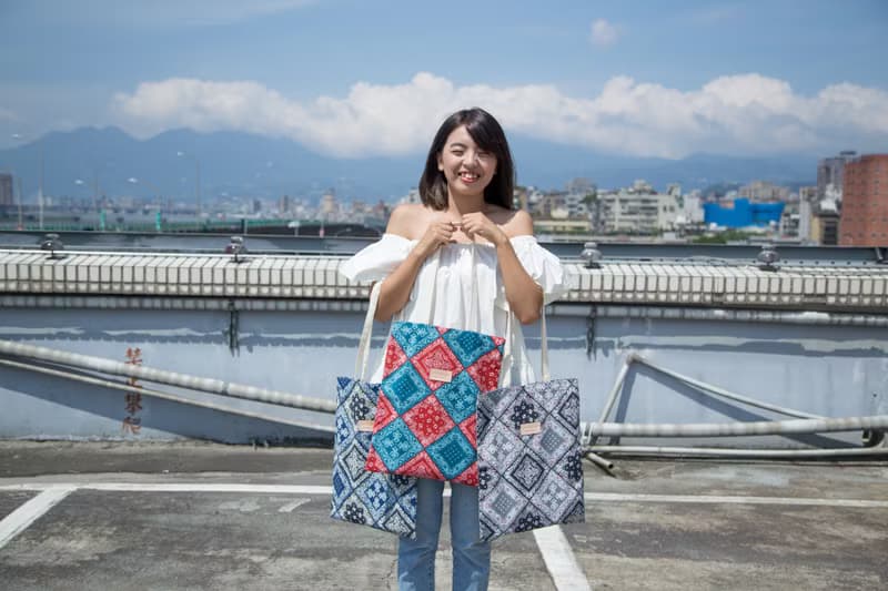 邊境 / 紅 藍 灰 / 簡約手袋 肩背包 帆布包