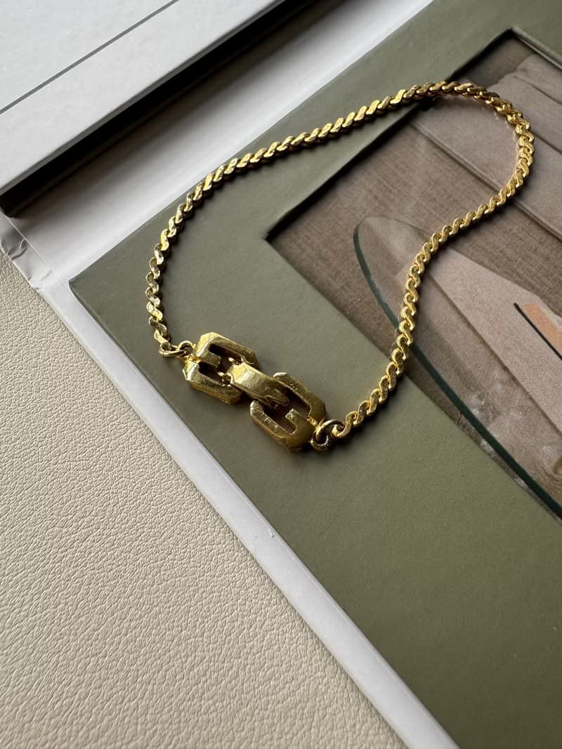 中古正品Givenchy紀梵希鍍金手鍊 幼手鏈 古董珠寶 禮物