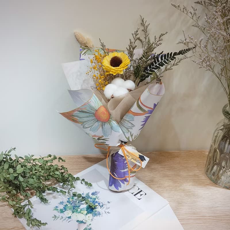 夢境後花園畢業花束中款 /乾燥花束/永生花/太陽花/畢業乾燥花束