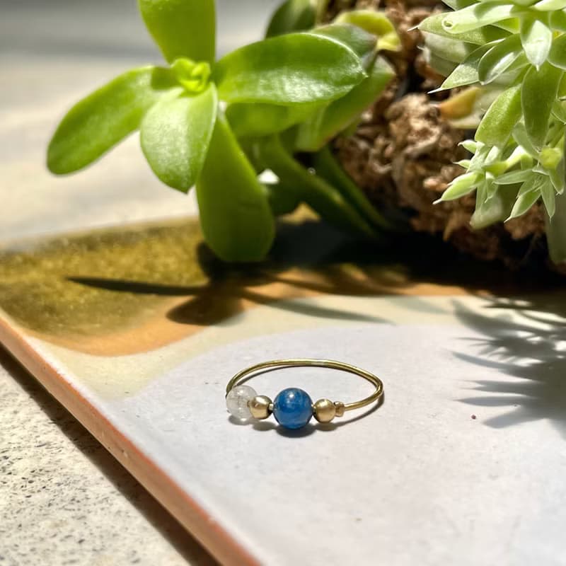 老林雜貨 | 天然石黃銅戒 圓珠 (藍晶石/藍紋瑪瑙)