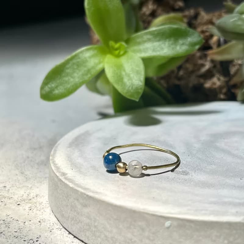 老林雜貨 | 天然石黃銅戒 圓珠 (藍晶石/藍紋瑪瑙)