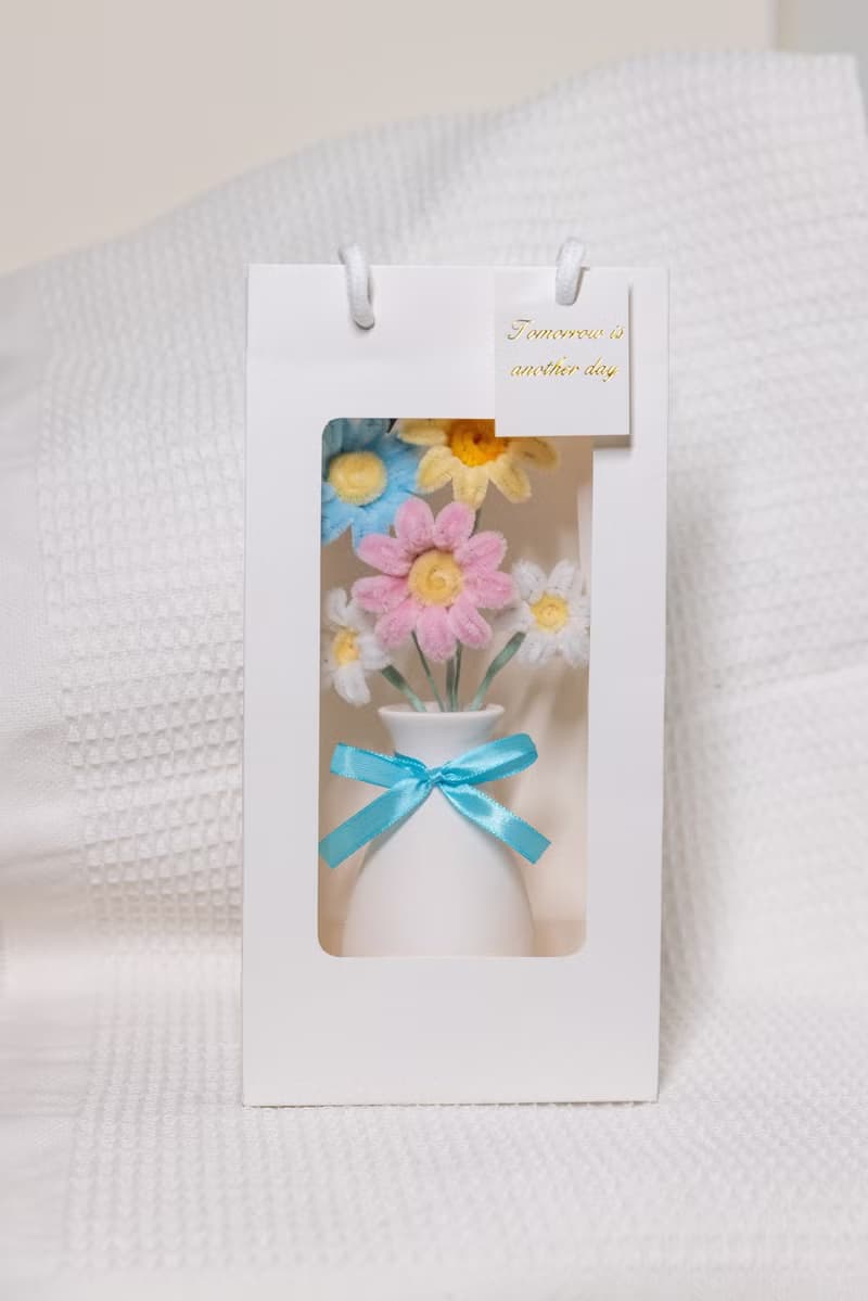 聖誕禮物 藍絲帶回憶瓶 附贈親手綁上的藍絲帶 手工毛根花束