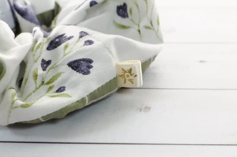 冬雪幻境 - 大腸圈 髮圈 髮束 雙面使用 手作拼布設計