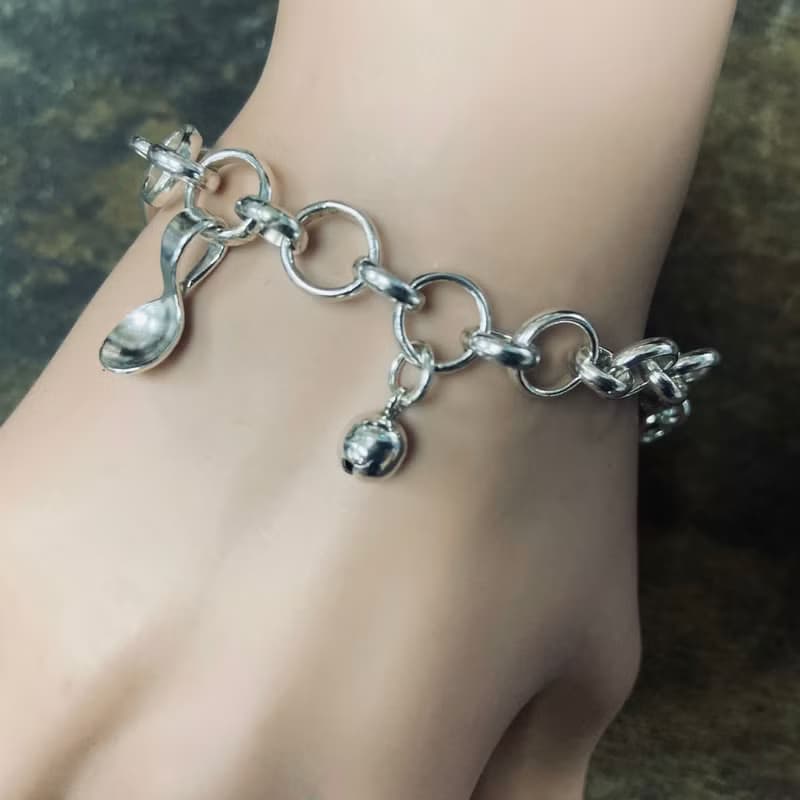 V44款-做不出一樣的銀手鍊-手腳印+銀湯匙-999純銀手鍊-御匠敲飾