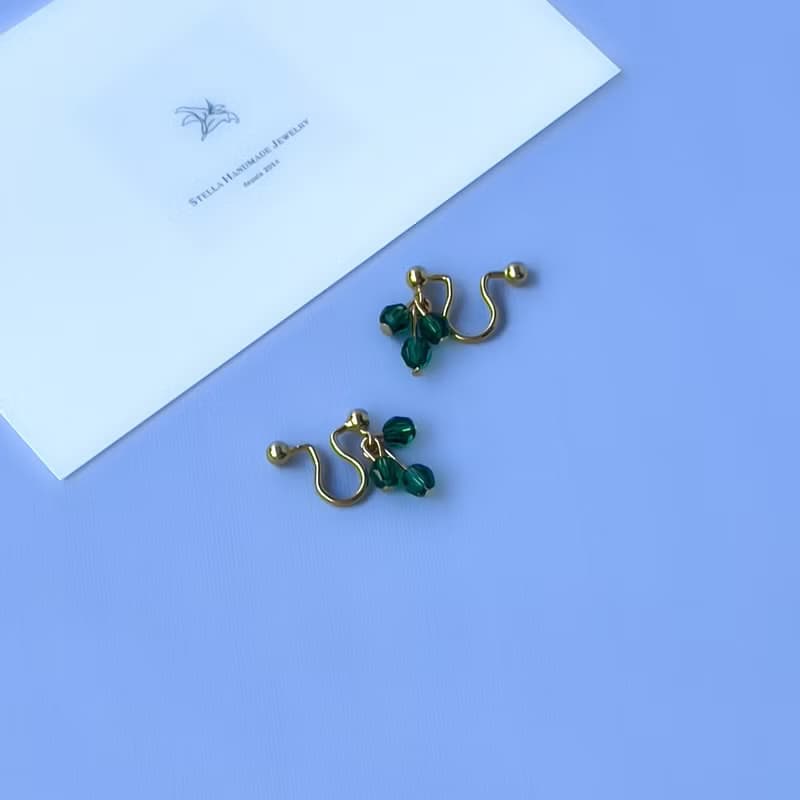 Peacock Green Crystal Non-piercing earrings 【gift box】