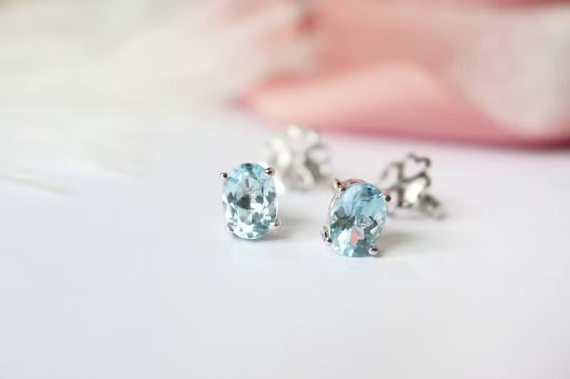 Stud Earrings Natural Topaz Silver925, stud earrings