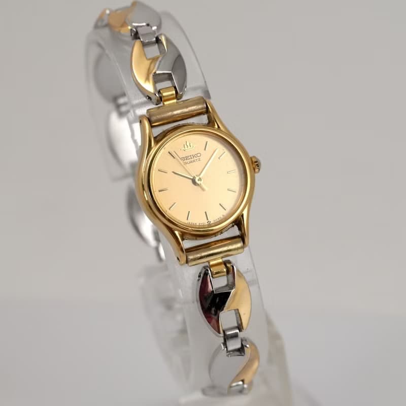 SEIKO 女性用腕時計 クォーツ 2Y01-0A10  ゴールド文字盤 ツートンブレスレット 手錶 古董錶 復古手錶