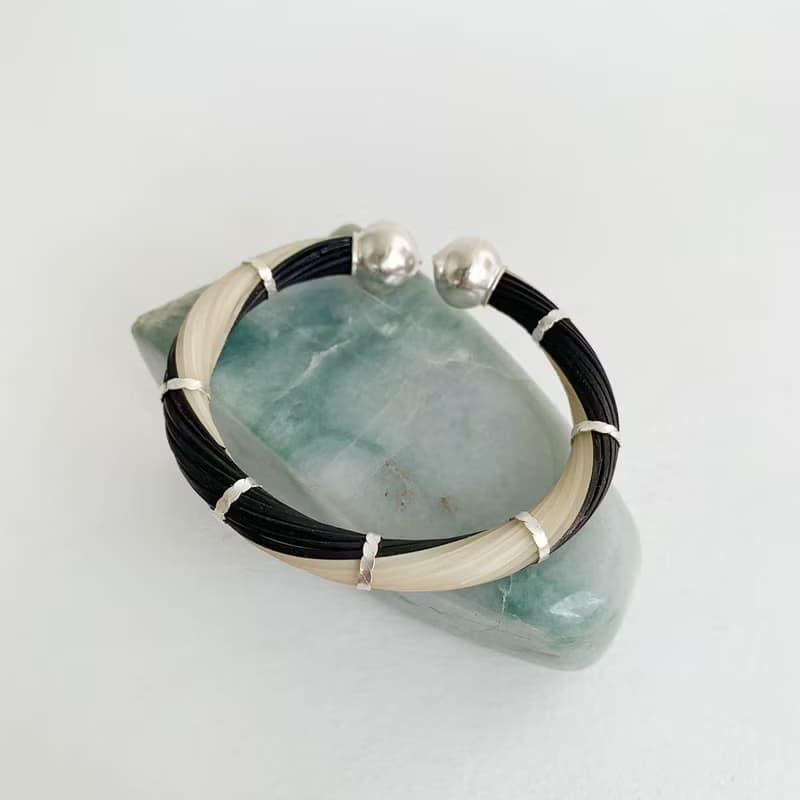 Genuine Black&White Color Body Elephant Tail Hair Bangle 925 Sterling Silver New