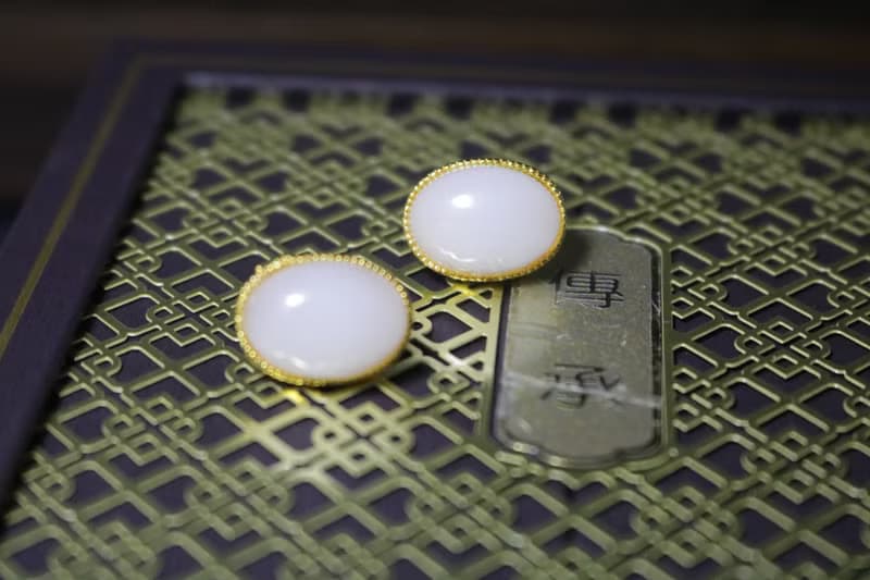 白玉天然石耳釘耳墜s925銀針防過敏銀針