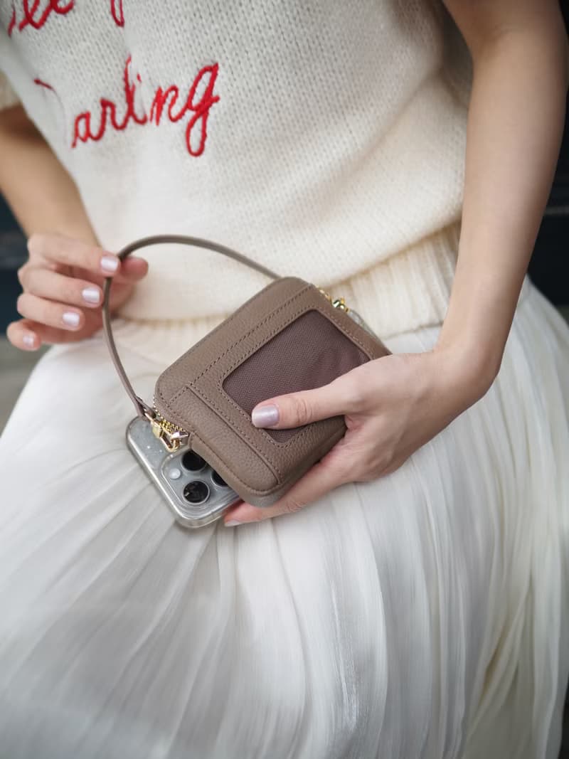 Valen (Warmtaupe) : Mini wallet, short wallet, cow leather, Brown, Zip pouch