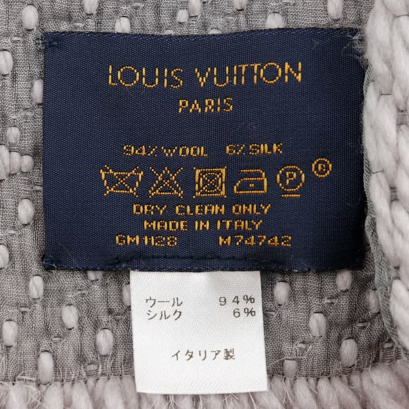 【日本直送】ルイ・ヴィトン LOUIS VUITTON エシャルプ・ロゴマニア マフラー M74742 ウール グレー GM1128 レディース【中古】