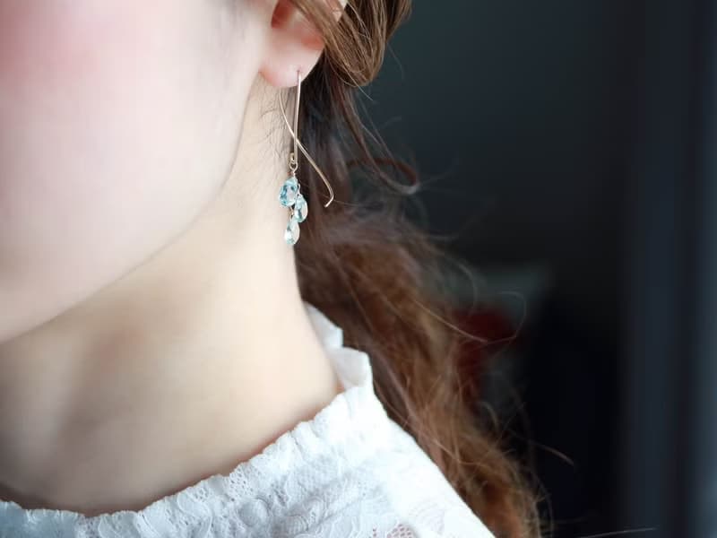 14kgf- skyblue topaz halfcurl pierced earrings