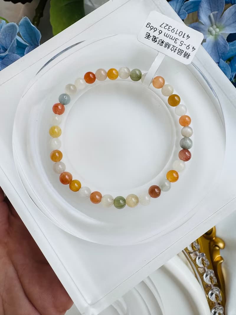 畢業級貓眼濃色彩兔毛水晶4.9-5.3mm6.66g滿順帶稀有灰兔毛